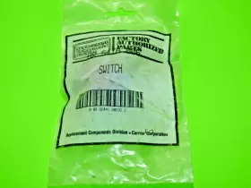 G32-069 CARRIER Funace Door Safety Switch #2