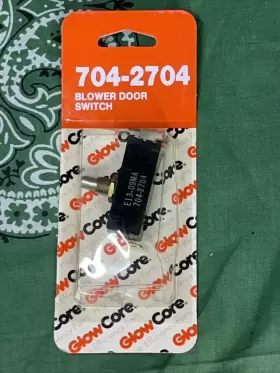 704-2704 CHERRY / GLOWCORE Nos Switch Blower Door