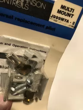 J999MKA-2 JOHNSON CONTROLS Johson Pilot Mount #2